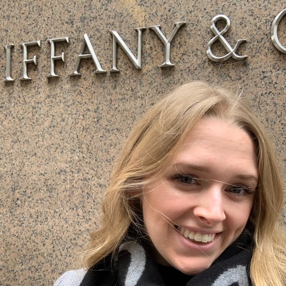 Meet your Posher, Davilyn - Picture 6 of 8